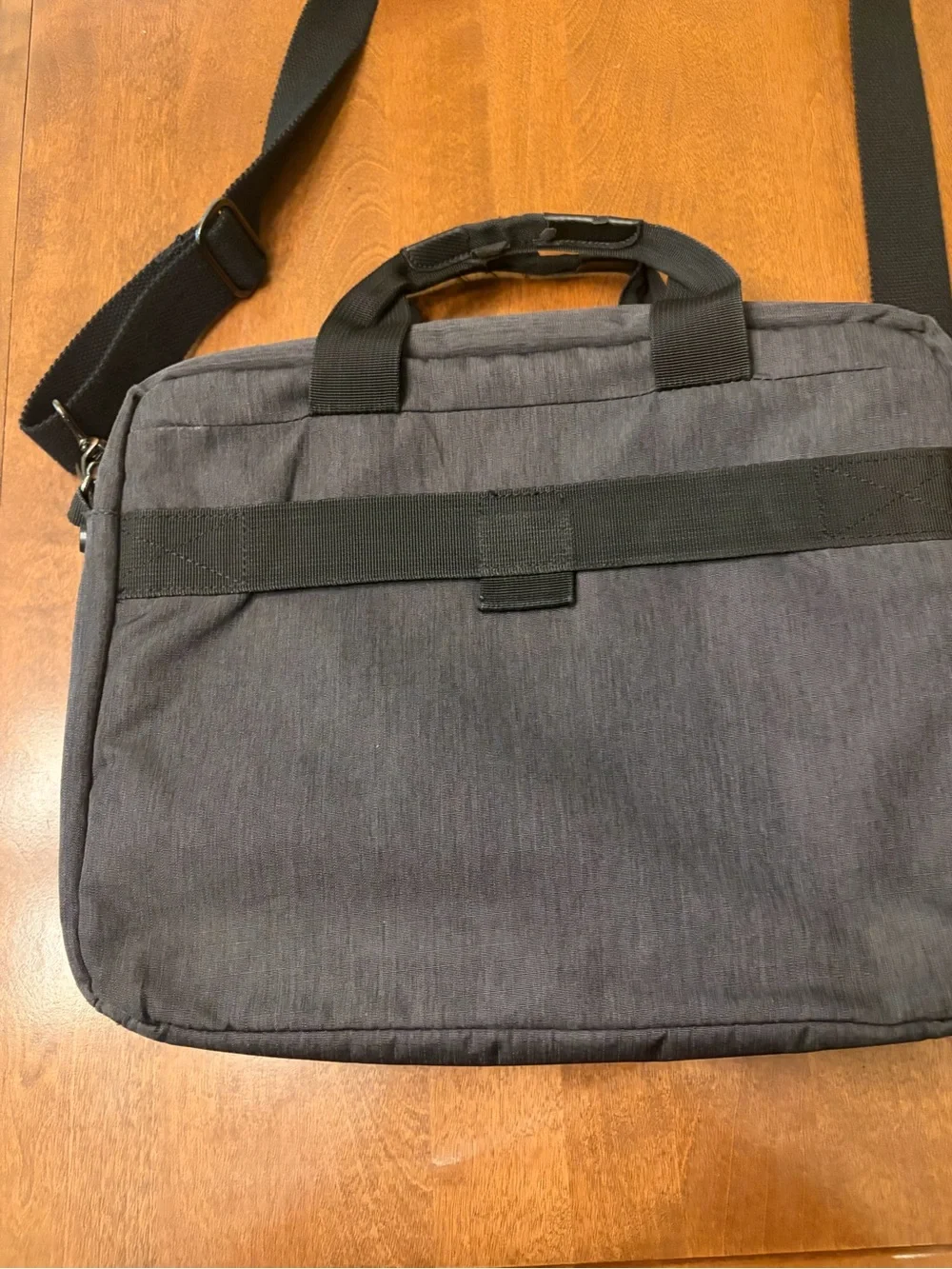 Samsonite 14 inch laptop briefcase.